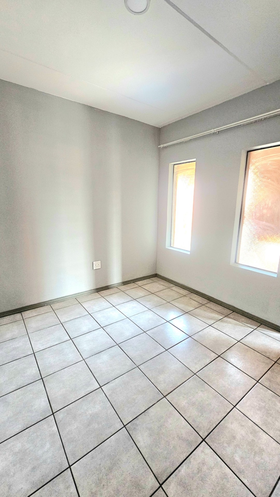 To Let 3 Bedroom Property for Rent in Witpoortjie Gauteng