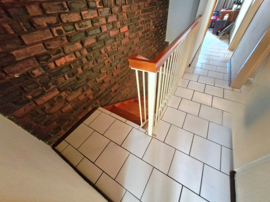 3 Bedroom Property for Sale in Sinoville Gauteng