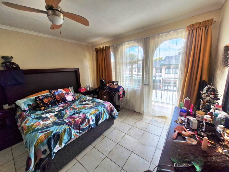 3 Bedroom Property for Sale in Sinoville Gauteng