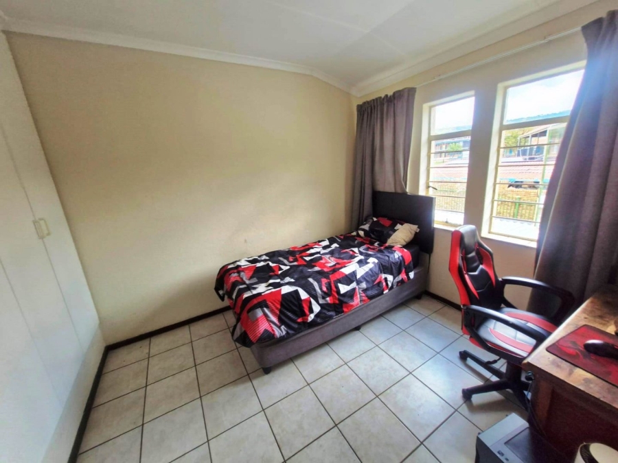 3 Bedroom Property for Sale in Sinoville Gauteng
