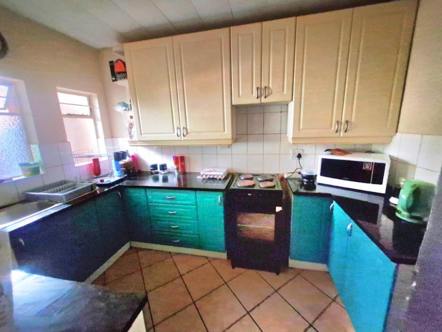 3 Bedroom Property for Sale in Sinoville Gauteng