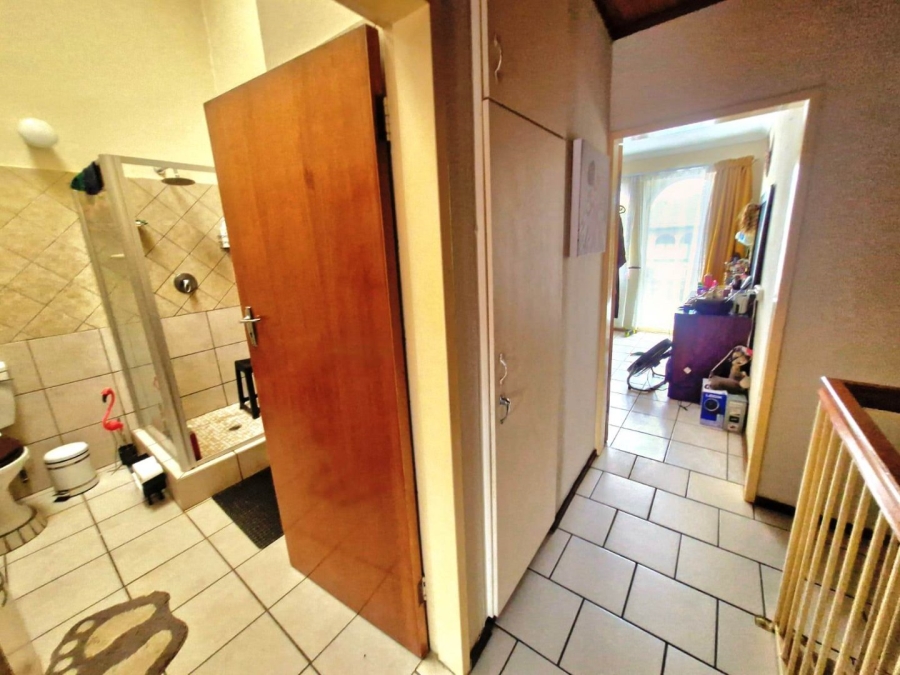 3 Bedroom Property for Sale in Sinoville Gauteng