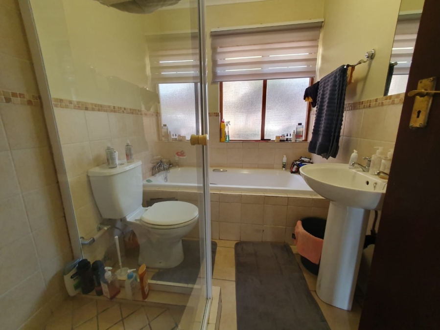 2 Bedroom Property for Sale in Montana Gauteng