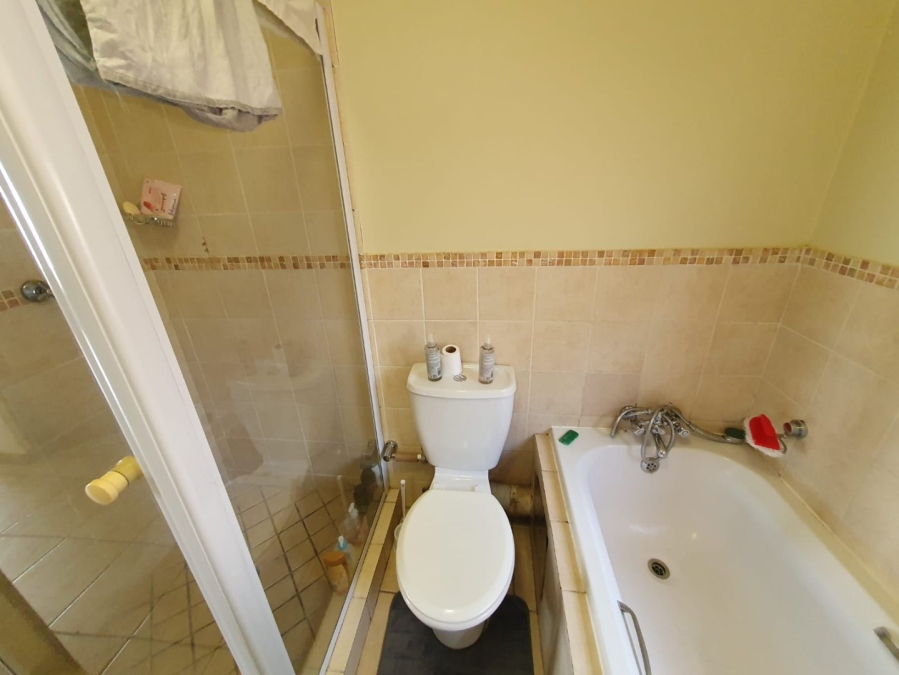 2 Bedroom Property for Sale in Montana Gauteng