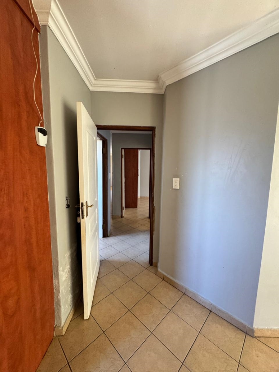To Let 3 Bedroom Property for Rent in Amberfield Valley Gauteng