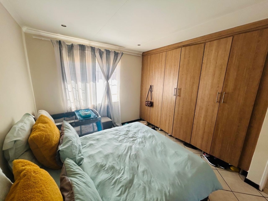 2 Bedroom Property for Sale in Monavoni A H Gauteng