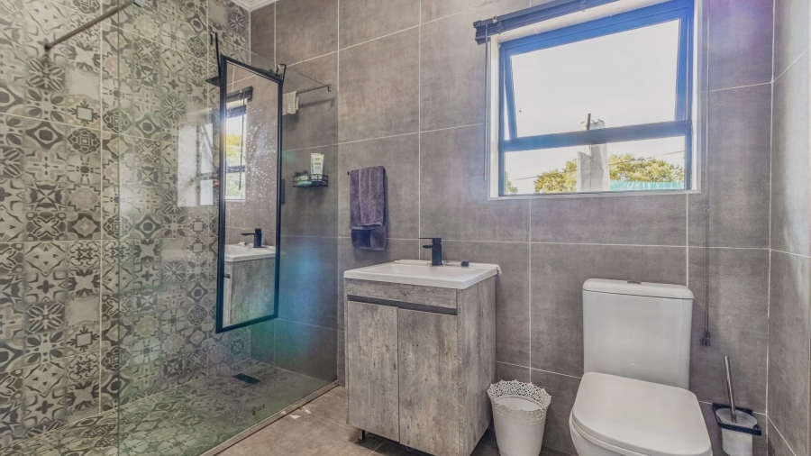 3 Bedroom Property for Sale in Lakeside Village Gauteng