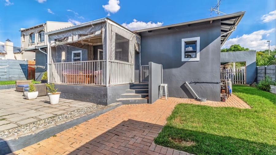 3 Bedroom Property for Sale in Lakeside Village Gauteng