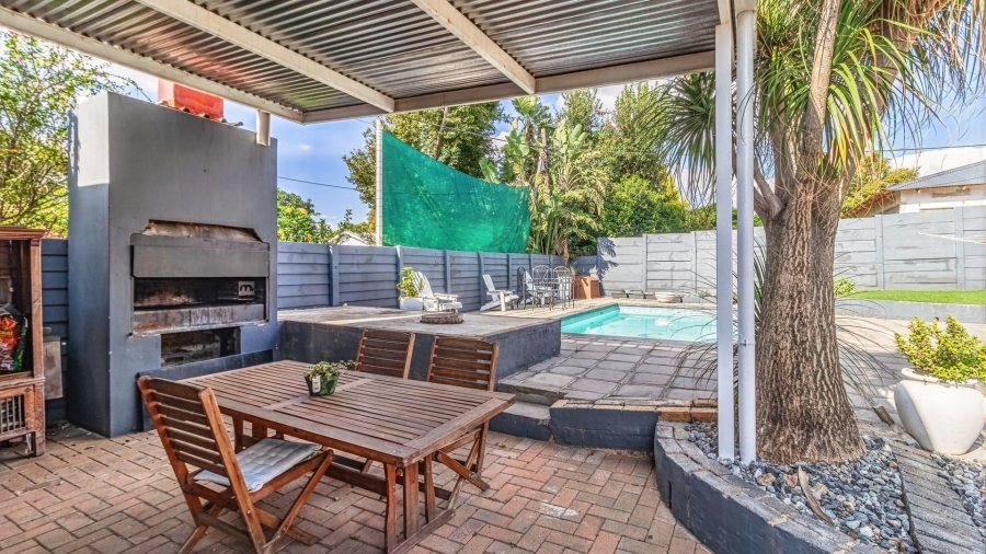 3 Bedroom Property for Sale in Lakeside Village Gauteng