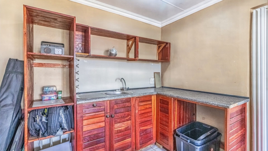3 Bedroom Property for Sale in Lakeside Village Gauteng