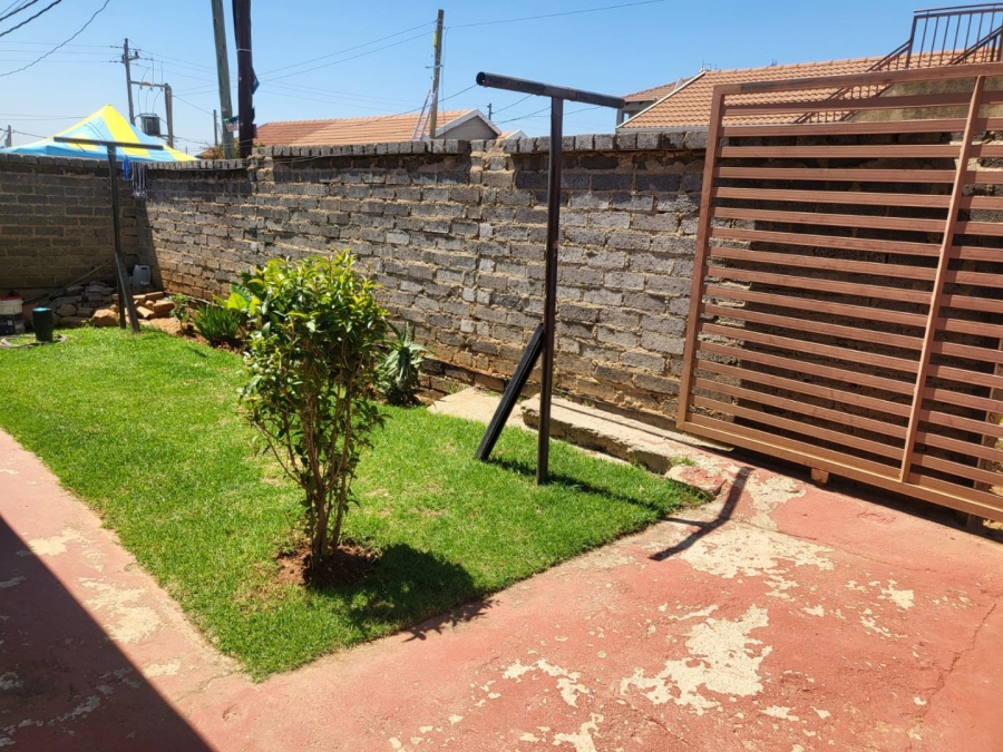  Bedroom Property for Sale in Cosmo City Gauteng