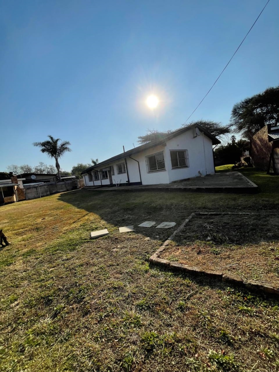 4 Bedroom Property for Sale in Birchleigh Gauteng