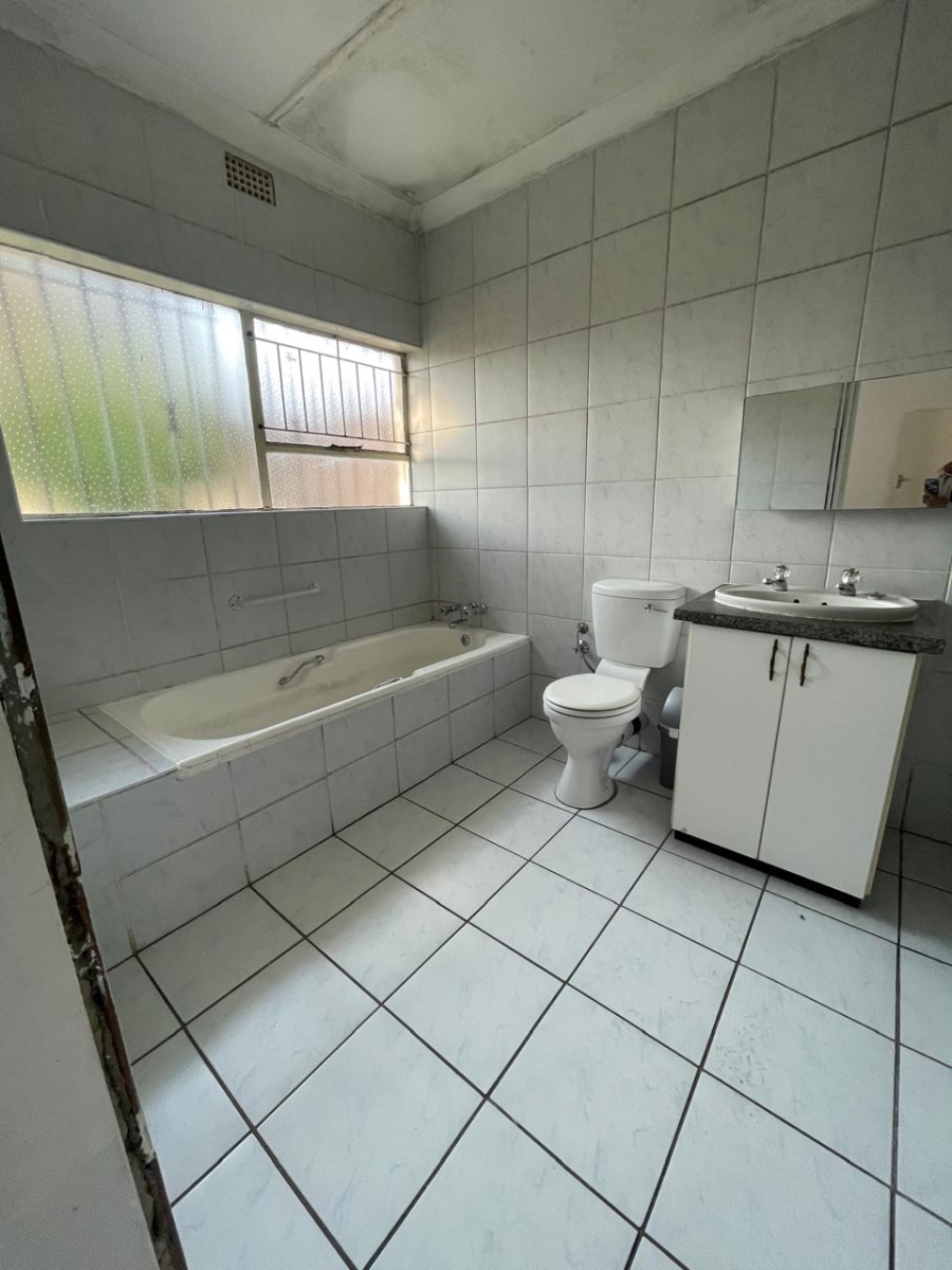 4 Bedroom Property for Sale in Birchleigh Gauteng