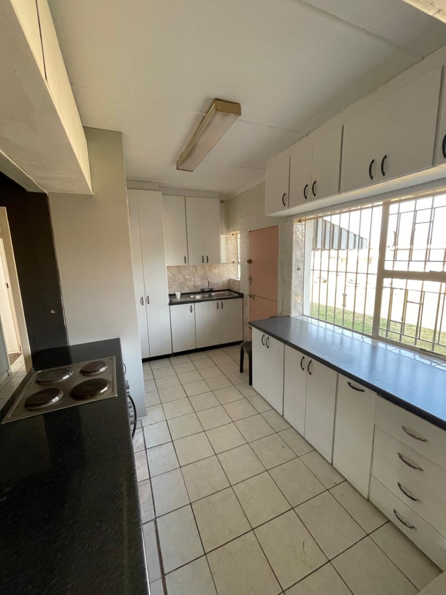 4 Bedroom Property for Sale in Birchleigh Gauteng
