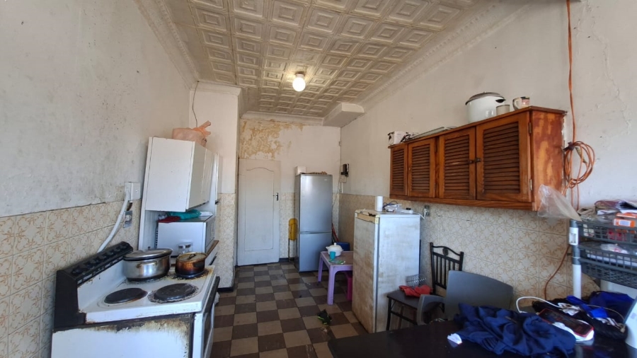  Bedroom Property for Sale in Kenilworth Gauteng