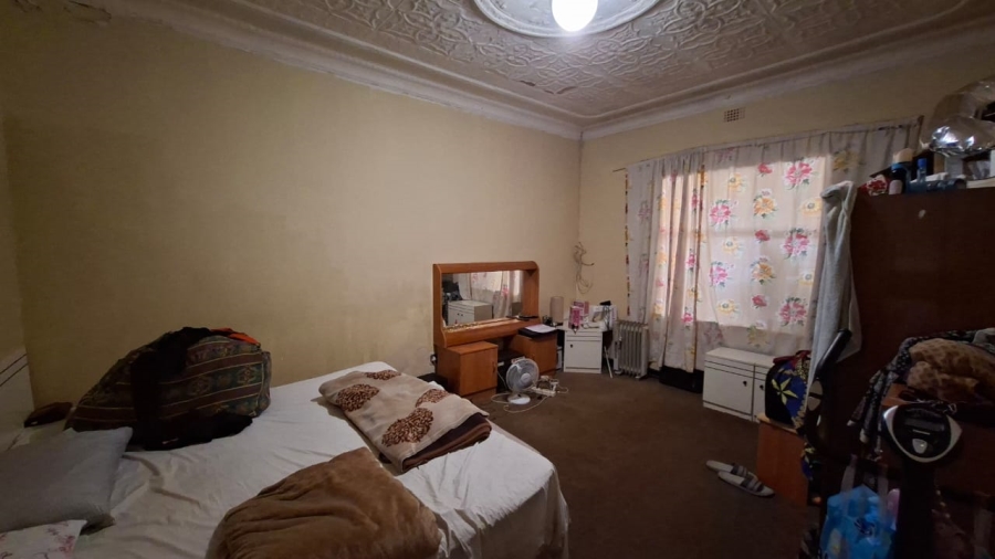  Bedroom Property for Sale in Kenilworth Gauteng