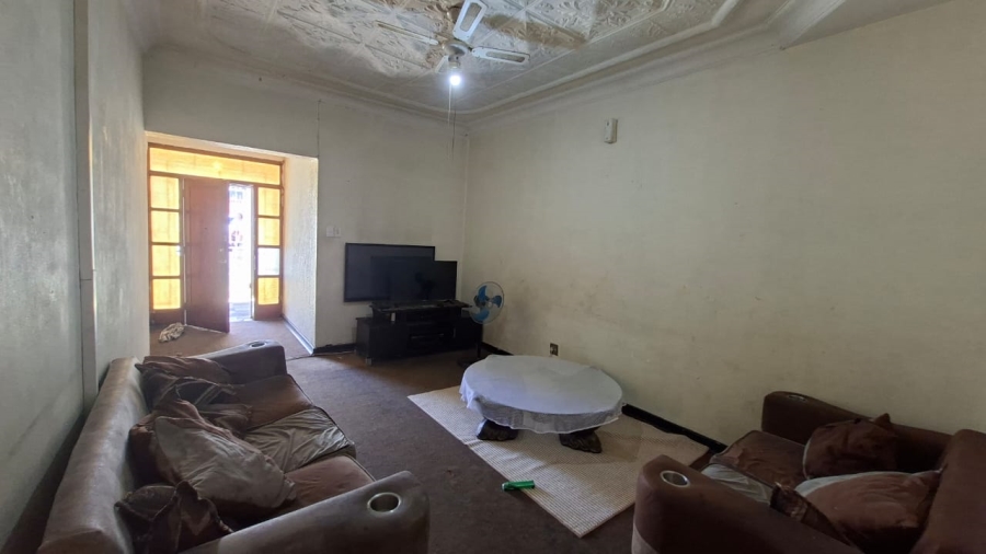  Bedroom Property for Sale in Kenilworth Gauteng