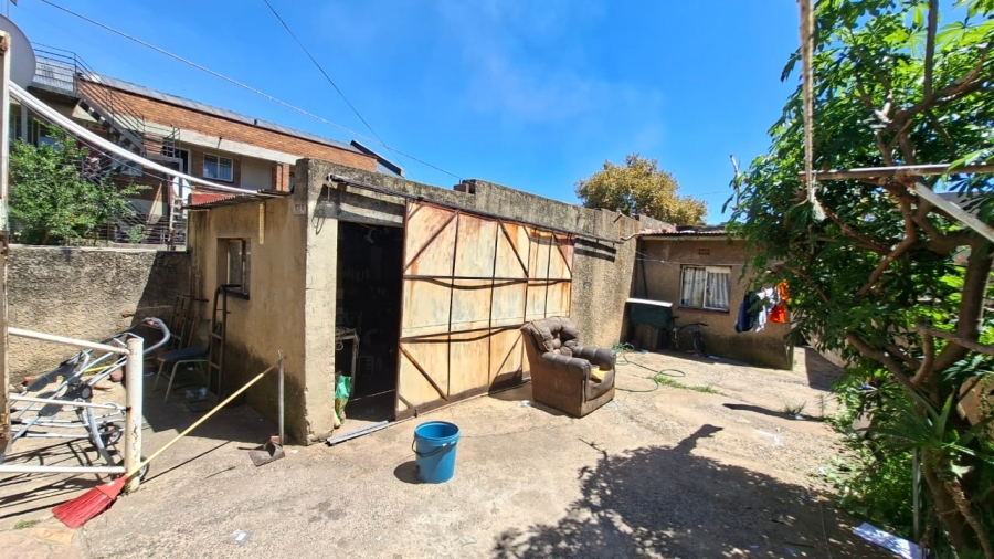  Bedroom Property for Sale in Kenilworth Gauteng