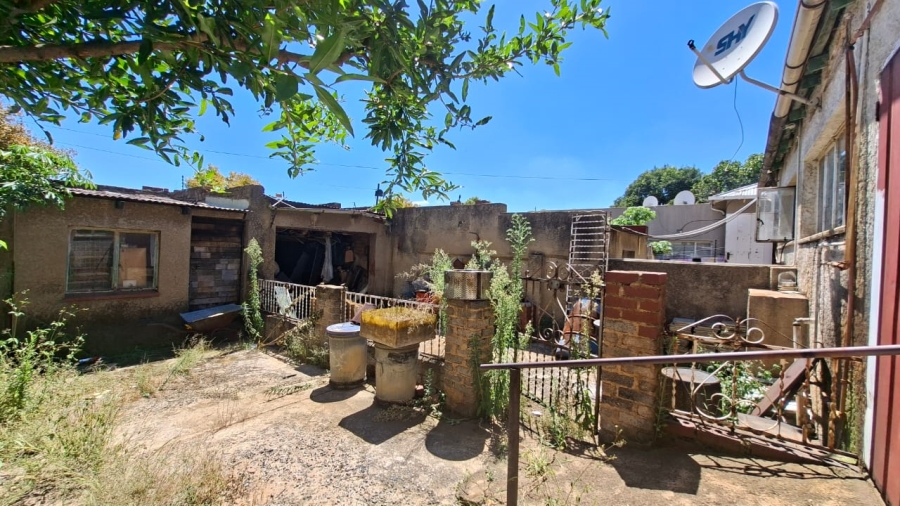  Bedroom Property for Sale in Kenilworth Gauteng