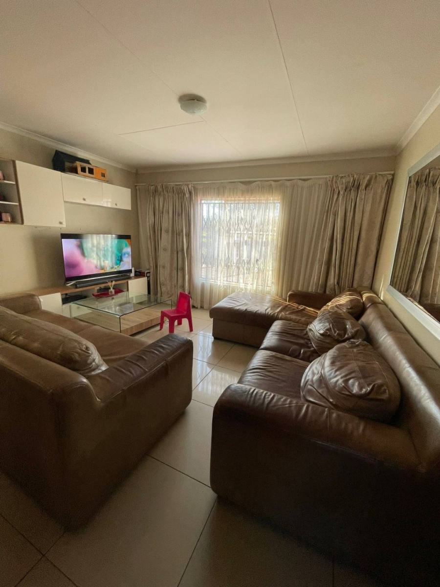 3 Bedroom Property for Sale in The Orchards Gauteng