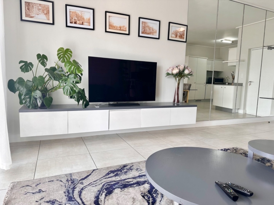 To Let 2 Bedroom Property for Rent in The Polofields Gauteng