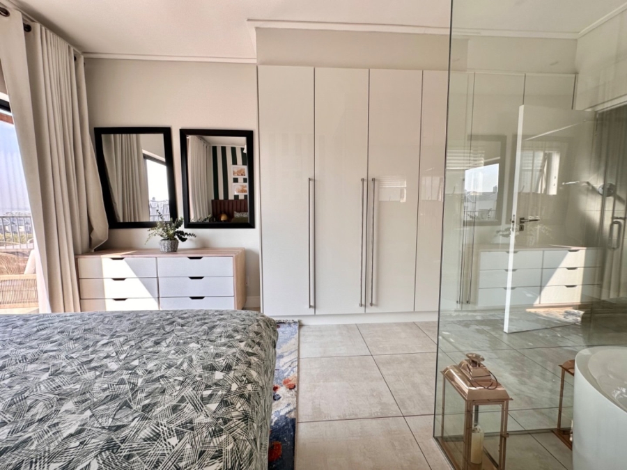 To Let 2 Bedroom Property for Rent in The Polofields Gauteng
