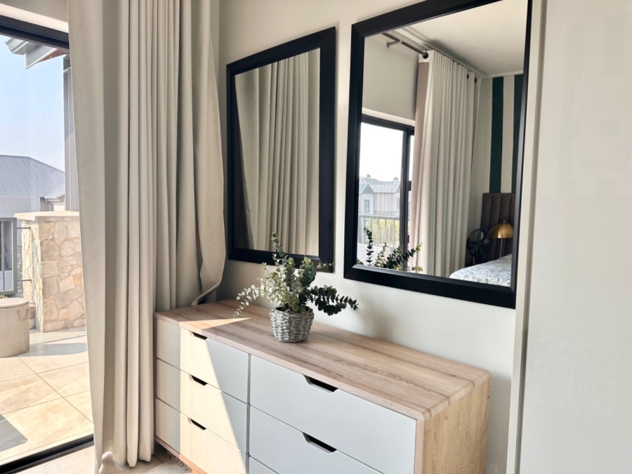 To Let 2 Bedroom Property for Rent in The Polofields Gauteng