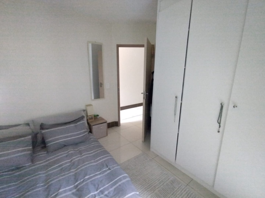 To Let 2 Bedroom Property for Rent in Houghton Estate Gauteng