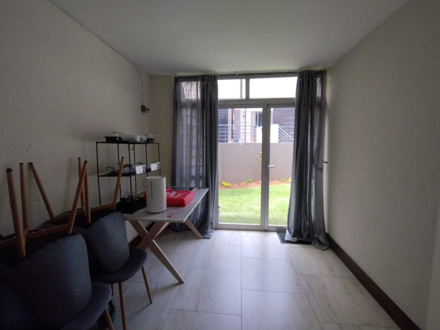 To Let 2 Bedroom Property for Rent in Houghton Estate Gauteng