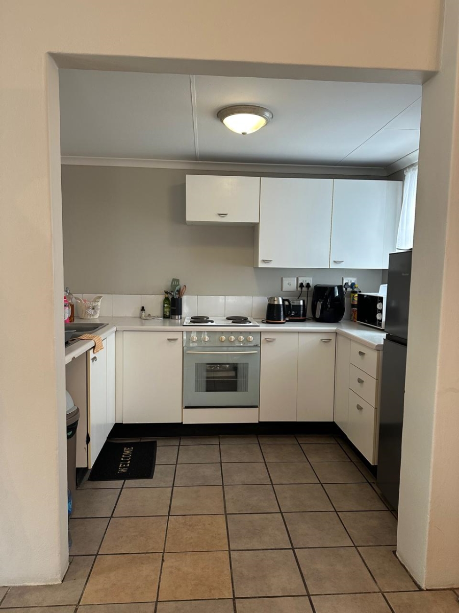 1 Bedroom Property for Sale in Upper Houghton Gauteng