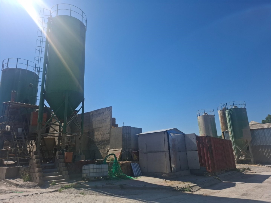 Commercial Property for Sale in Chloorkop Gauteng