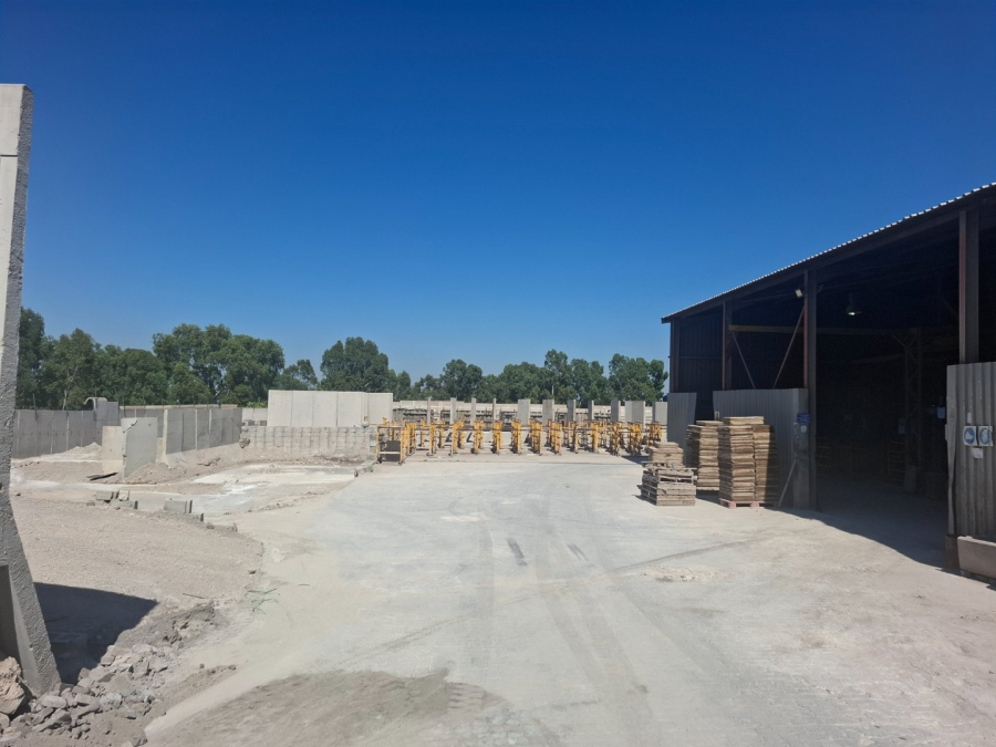 Commercial Property for Sale in Chloorkop Gauteng