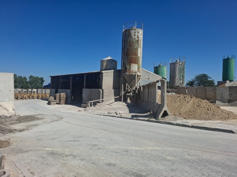 Commercial Property for Sale in Chloorkop Gauteng