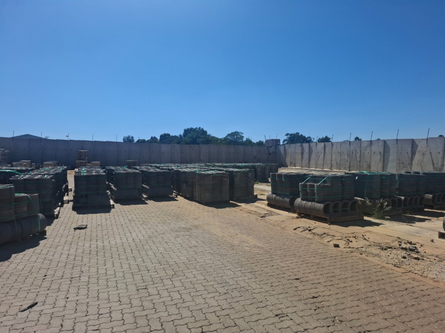 Commercial Property for Sale in Chloorkop Gauteng