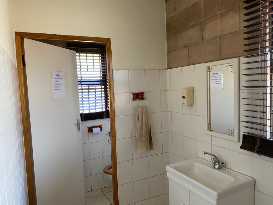 Commercial Property for Sale in Chloorkop Gauteng