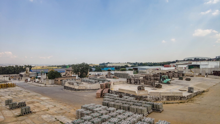  Bedroom Property for Sale in Chloorkop Gauteng