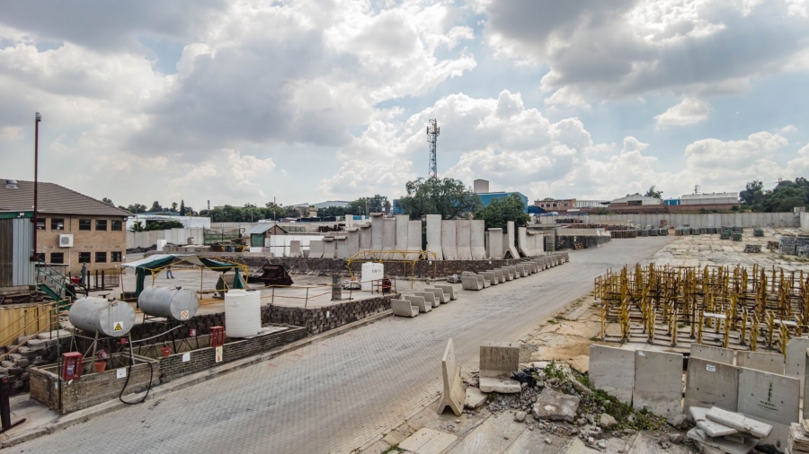  Bedroom Property for Sale in Chloorkop Gauteng