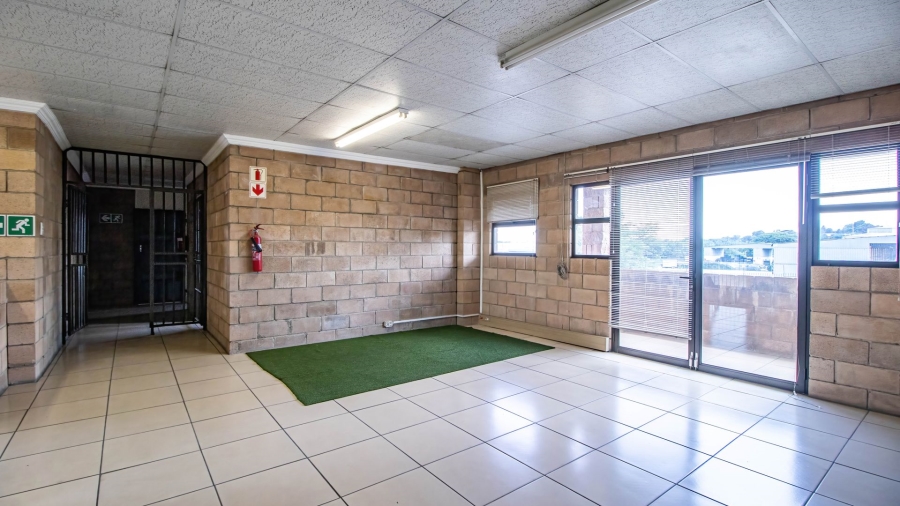  Bedroom Property for Sale in Chloorkop Gauteng