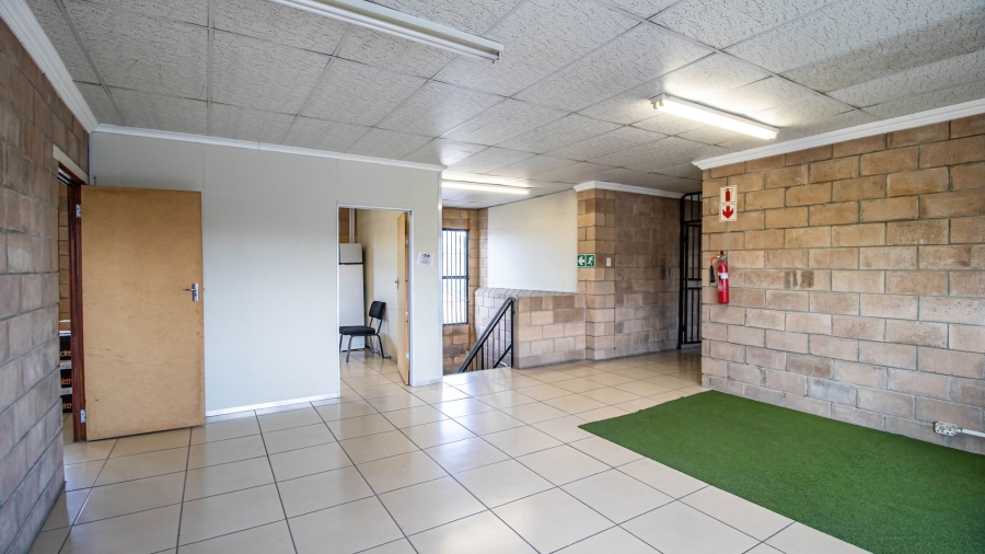  Bedroom Property for Sale in Chloorkop Gauteng