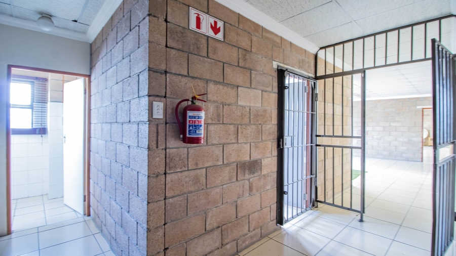  Bedroom Property for Sale in Chloorkop Gauteng