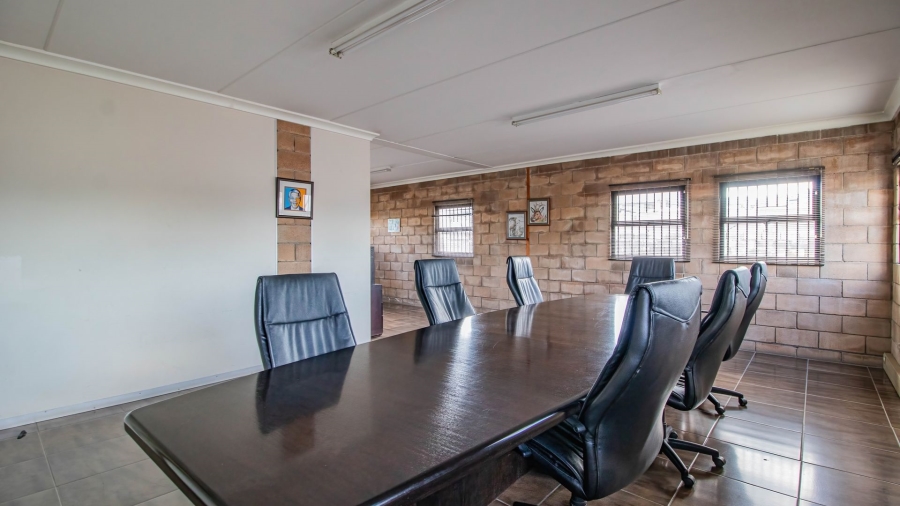  Bedroom Property for Sale in Chloorkop Gauteng