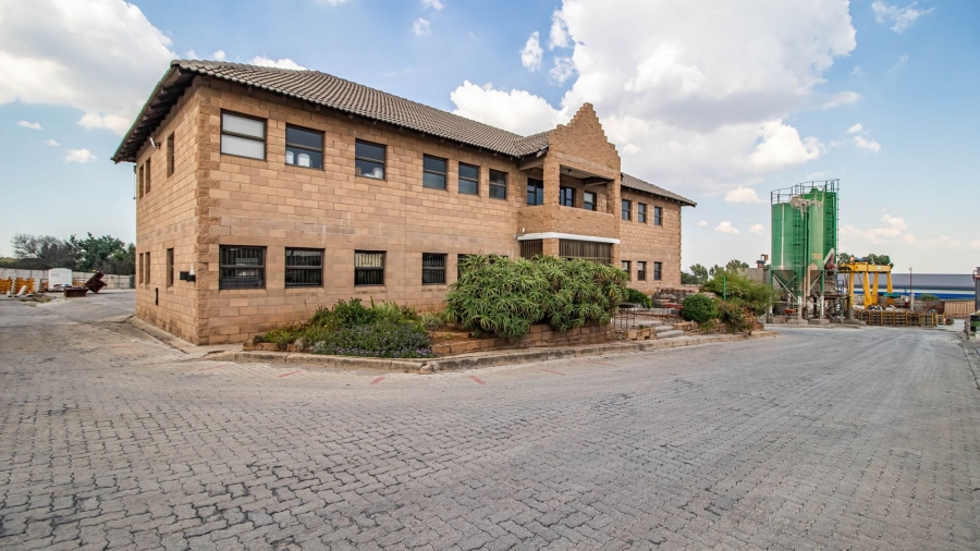  Bedroom Property for Sale in Chloorkop Gauteng