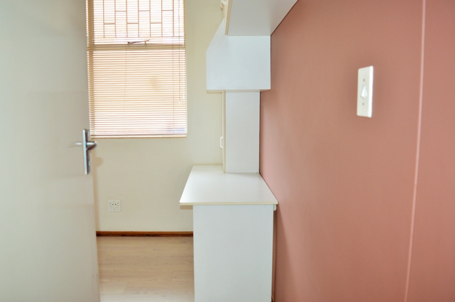 2 Bedroom Property for Sale in Wonderboom South Gauteng