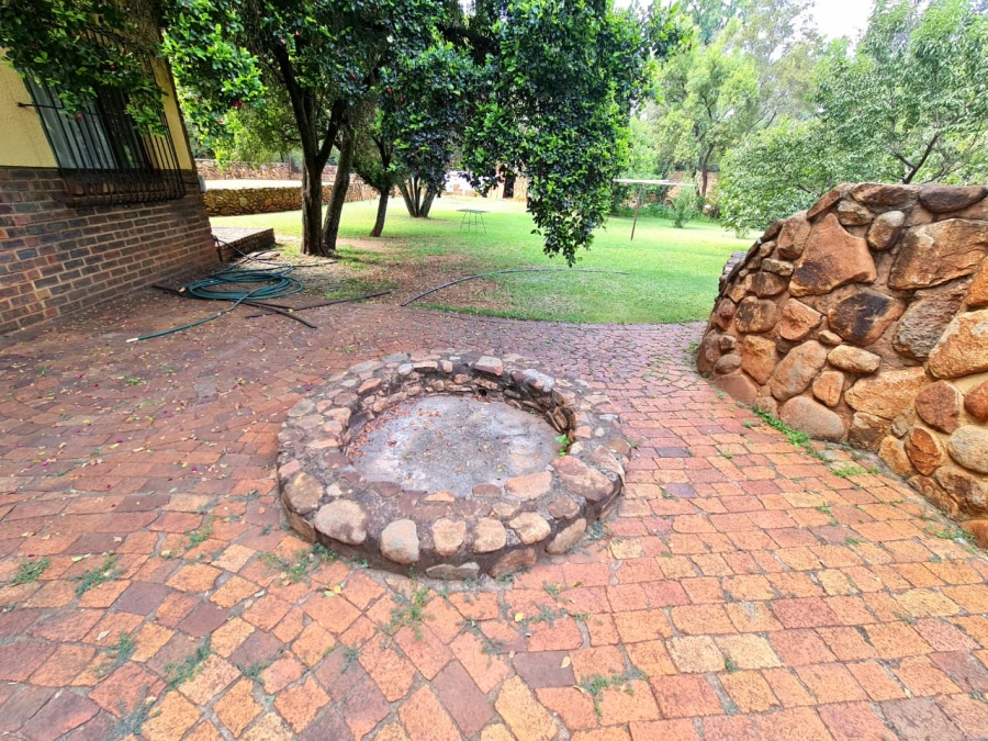 Commercial Property for Sale in Donkerhoek AH Gauteng