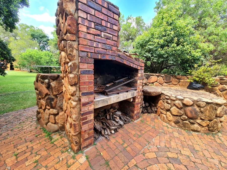 Commercial Property for Sale in Donkerhoek AH Gauteng