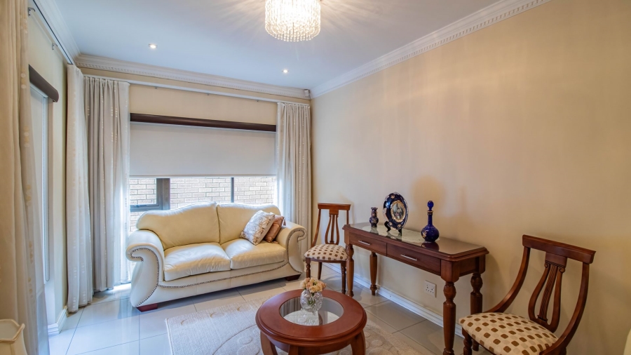 3 Bedroom Property for Sale in Mulbarton Gauteng