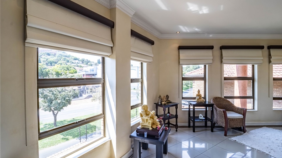 3 Bedroom Property for Sale in Mulbarton Gauteng