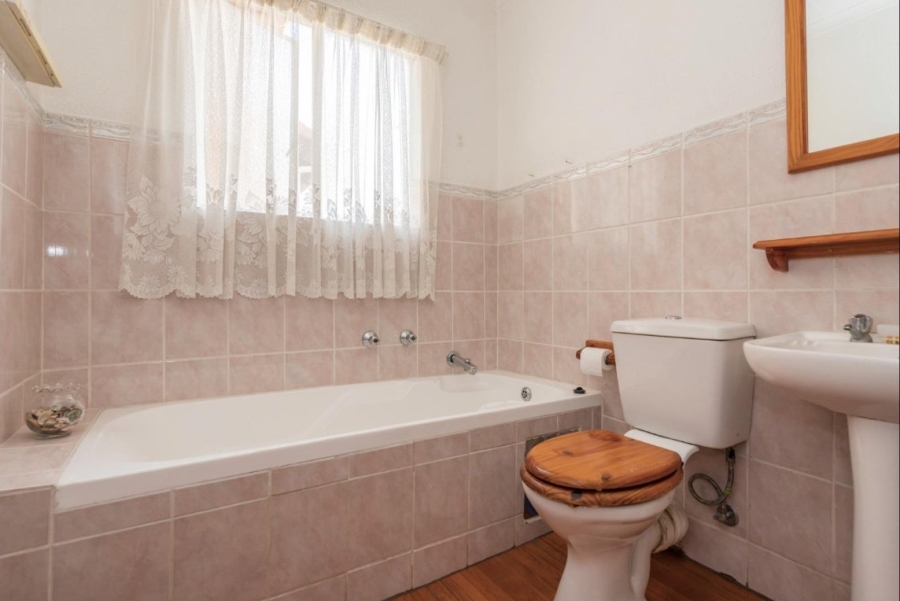 2 Bedroom Property for Sale in Primrose Hill Gauteng