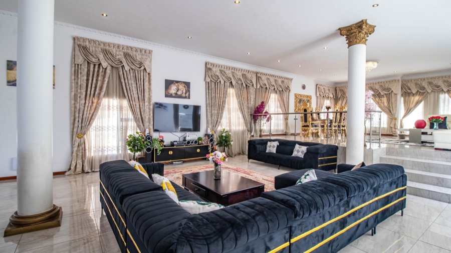 6 Bedroom Property for Sale in Bassonia Gauteng