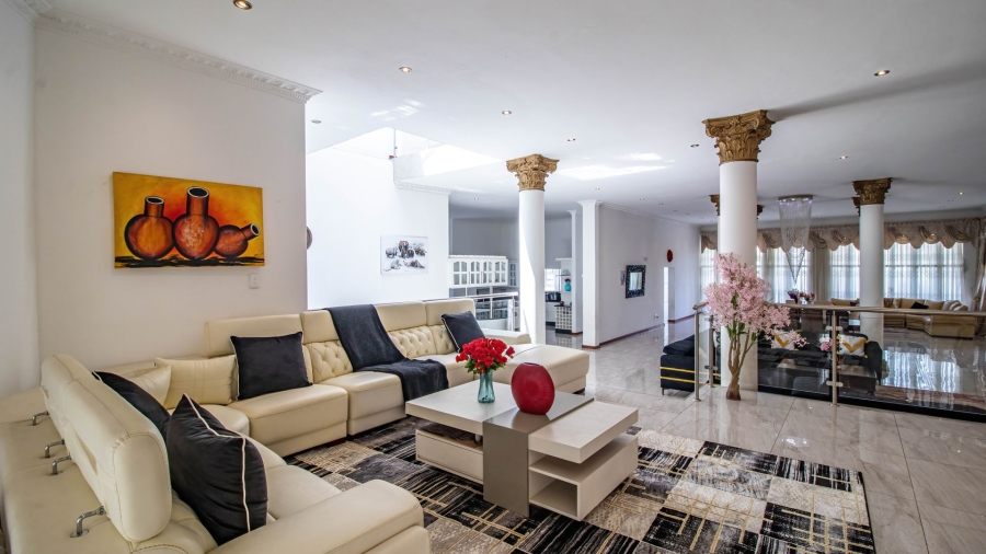 6 Bedroom Property for Sale in Bassonia Gauteng